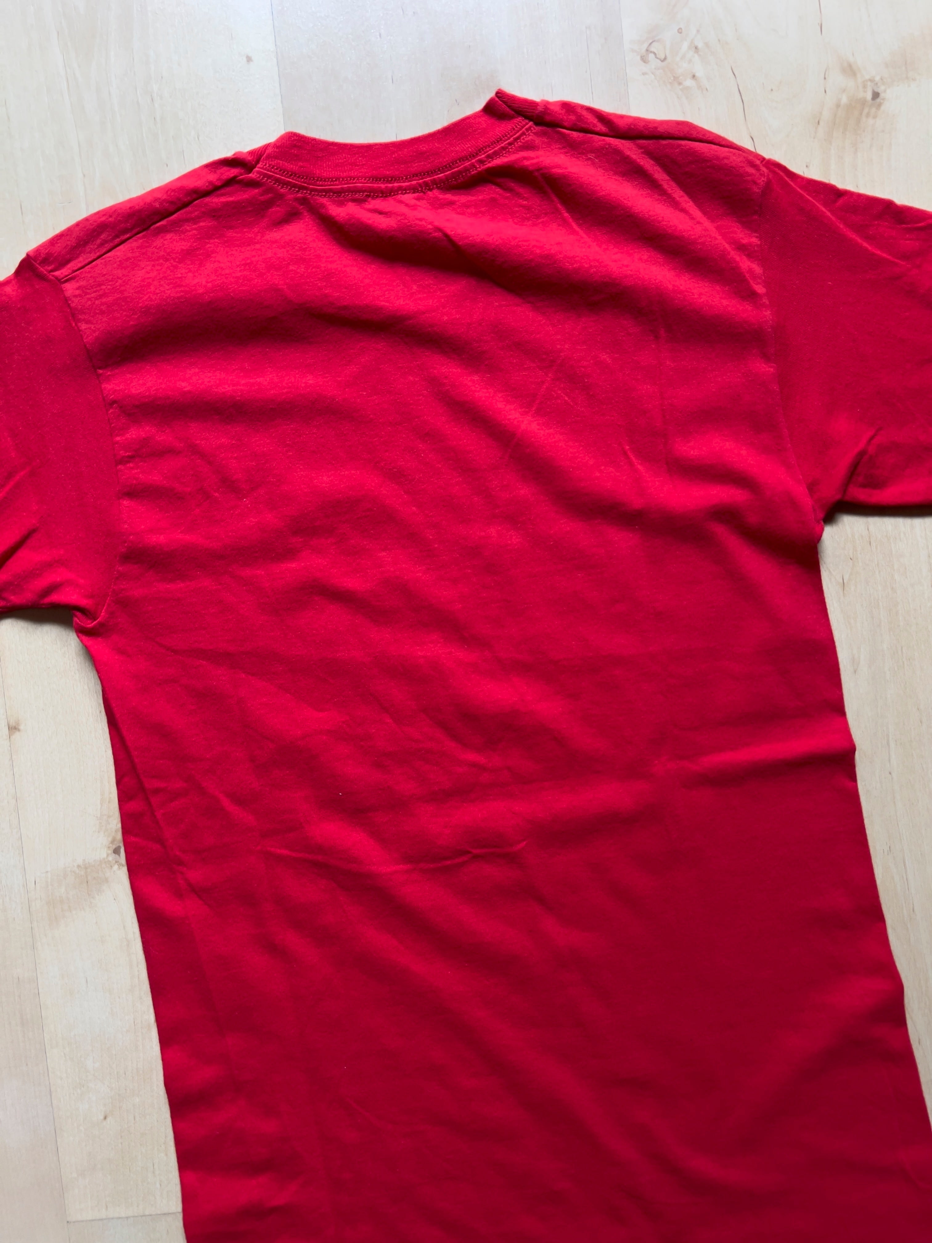 RED FRUIT OF THE LOOM T-SHIRT - XS AT JIM'S