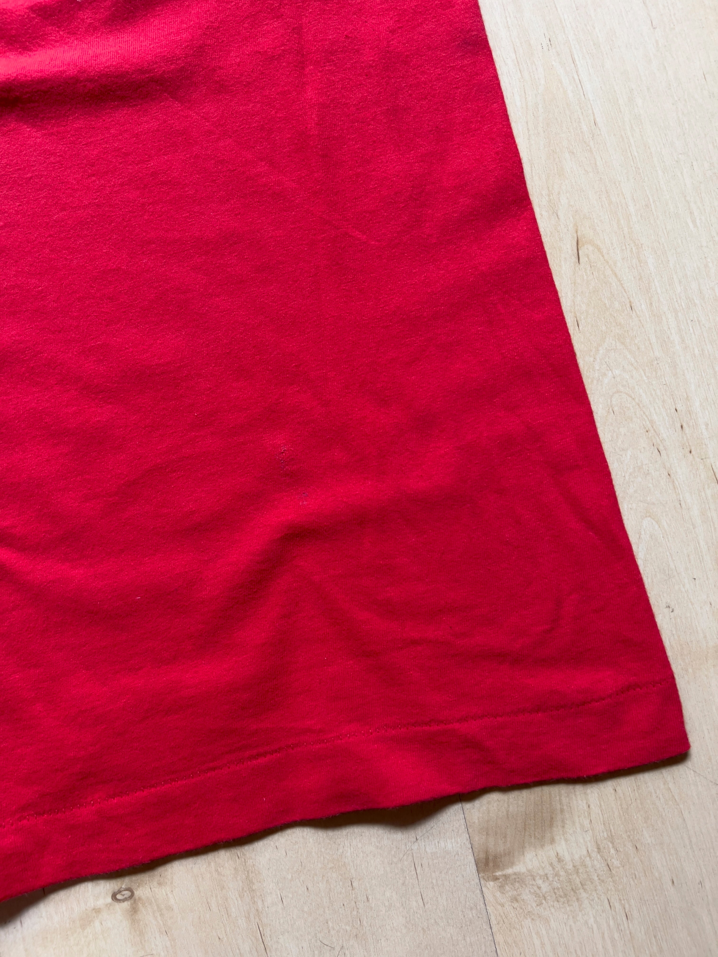 RED FRUIT OF THE LOOM T-SHIRT - XS AT JIM'S