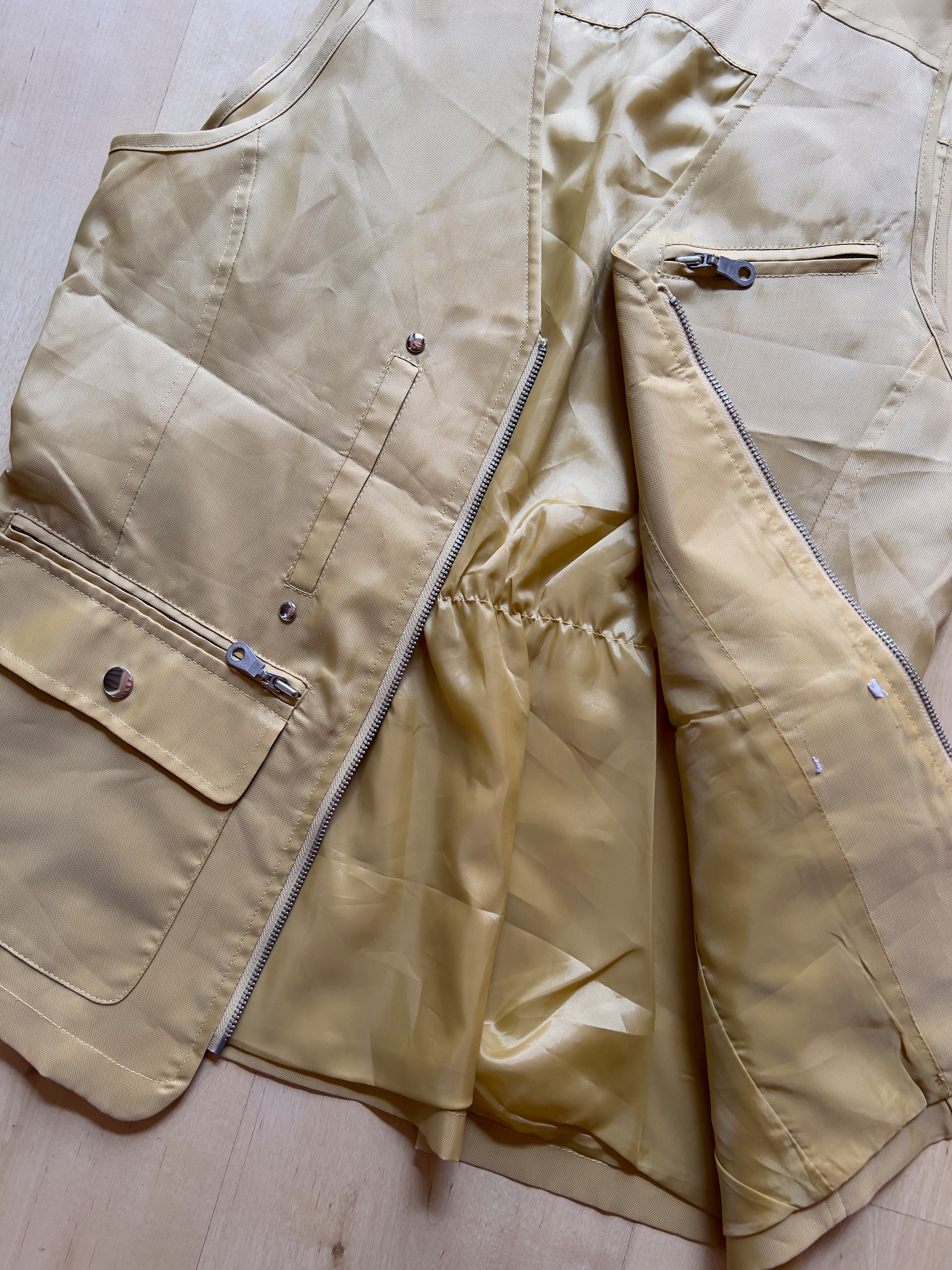 YELLOW FISHING VEST - M AT JIM'S