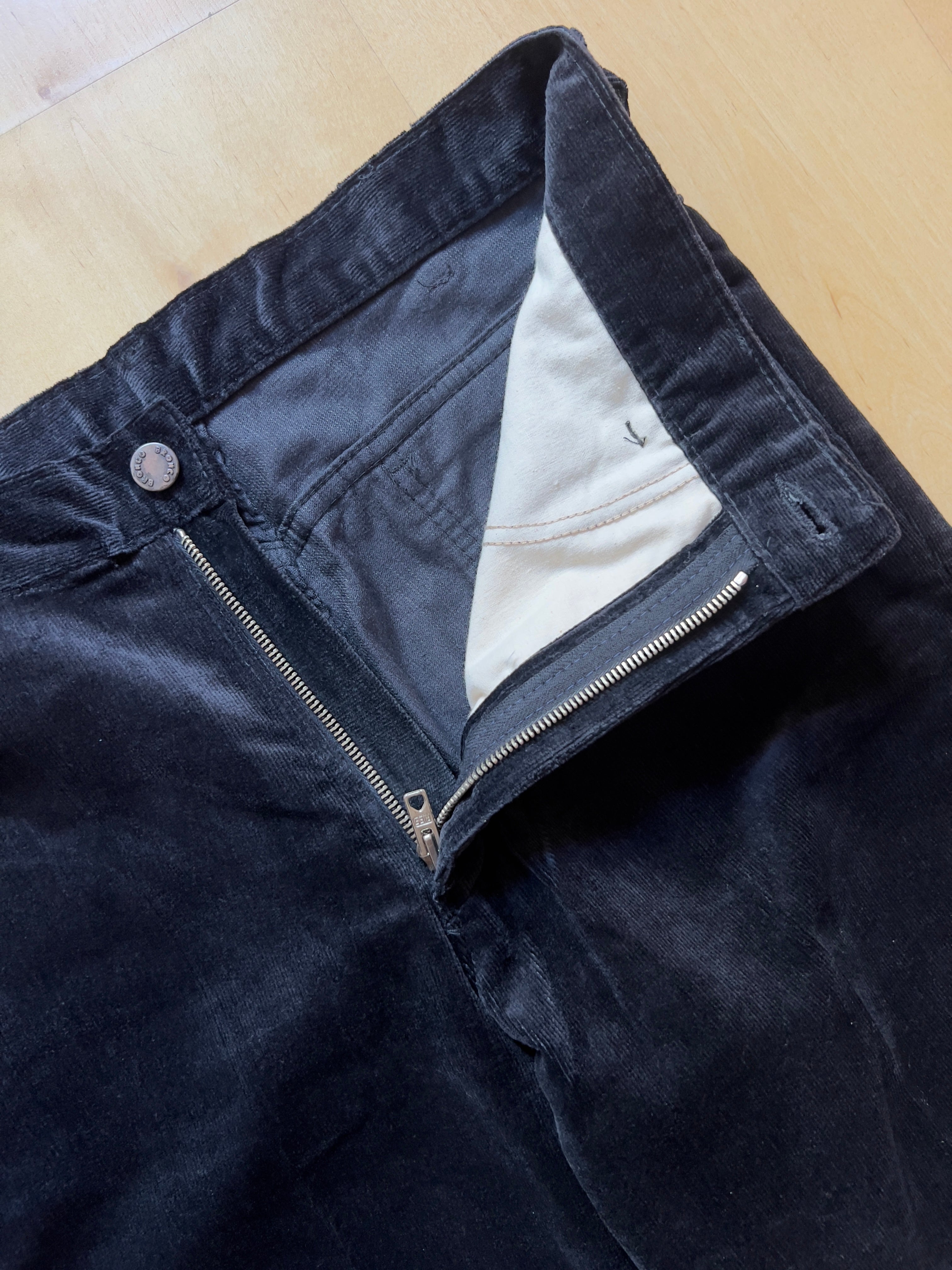 BLACK BRONCO CORDUROY PANTS - 30X33/S AT JIM'S