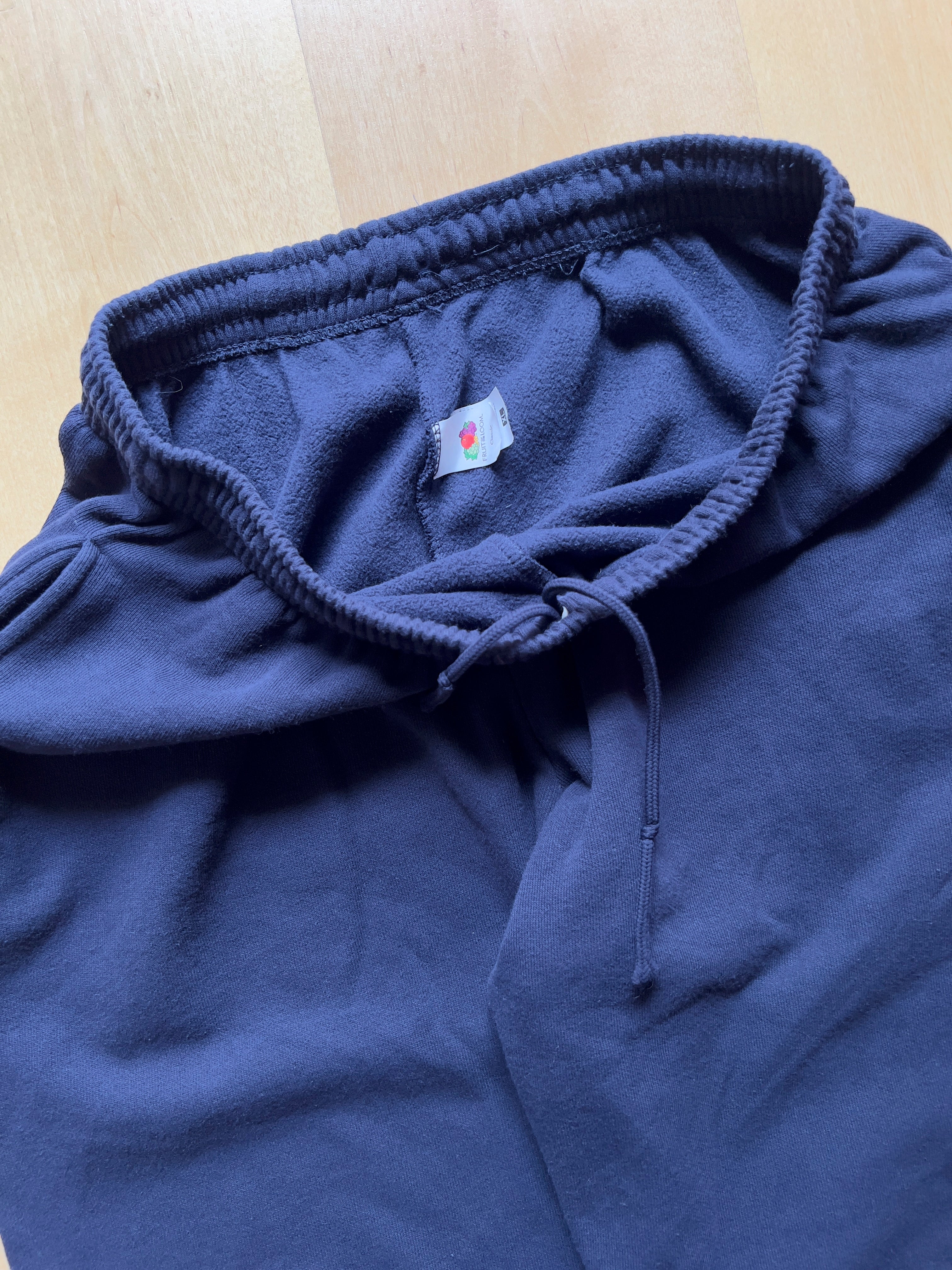 NAVY FRUIT OF THE LOOM SWEATPANTS - 31X31/L AT JIM'S