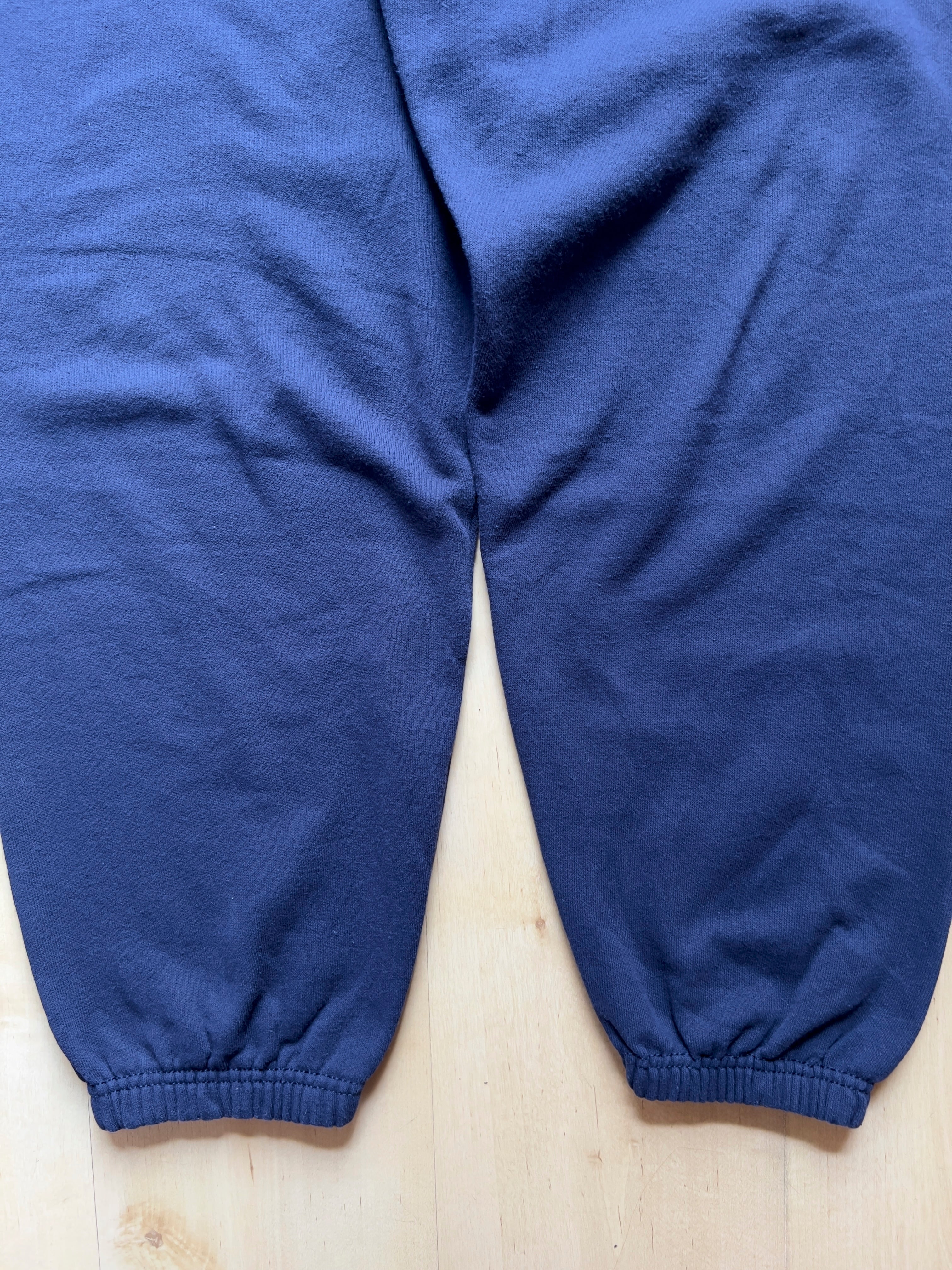 NAVY FRUIT OF THE LOOM SWEATPANTS - 31X31/L AT JIM'S