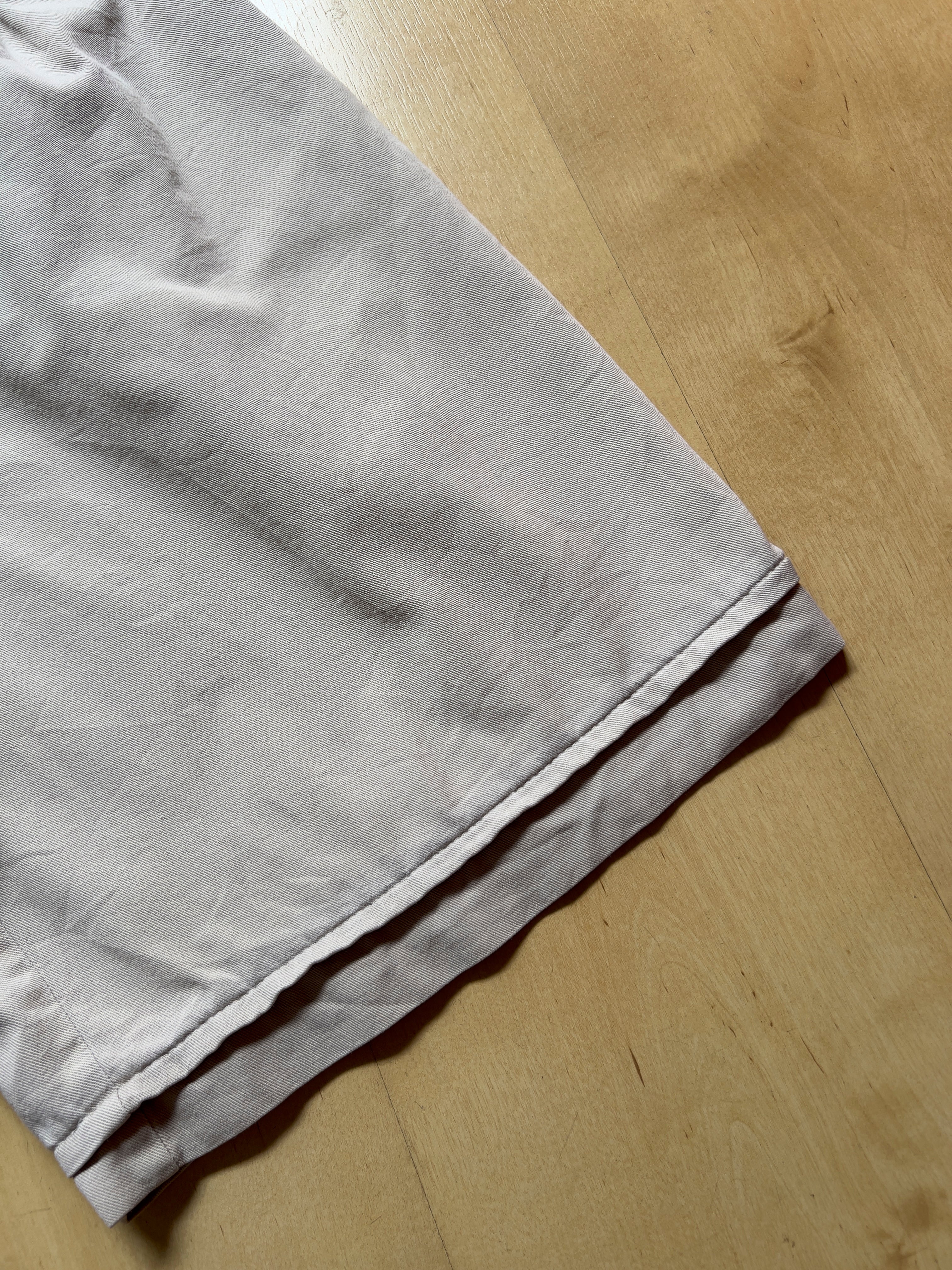 HIGH-RISE BEIGE PLEATED SHORTS - 27X9/XS AT JIM'S