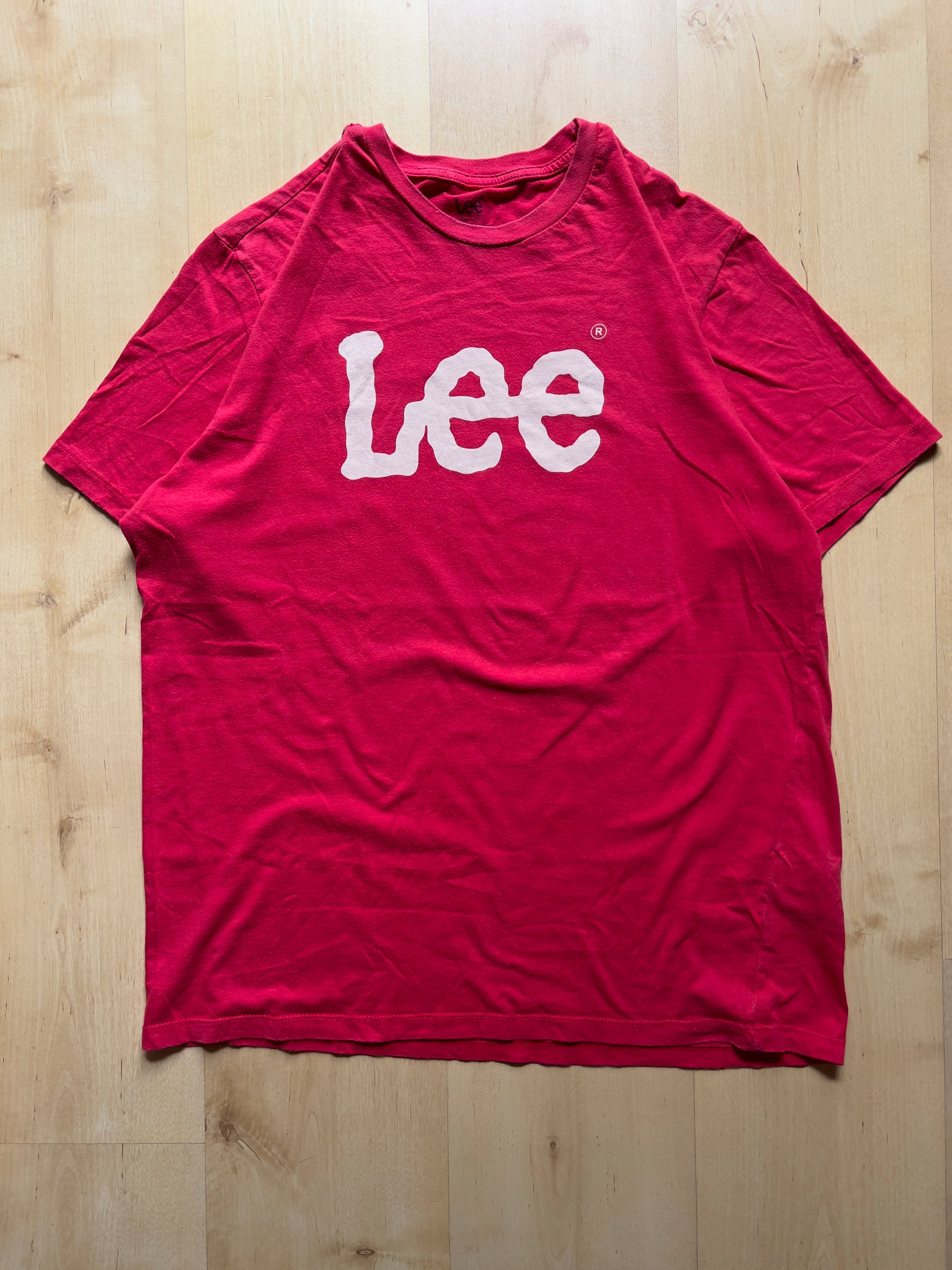 RED LEE T-SHIRT - L AT JIM'S