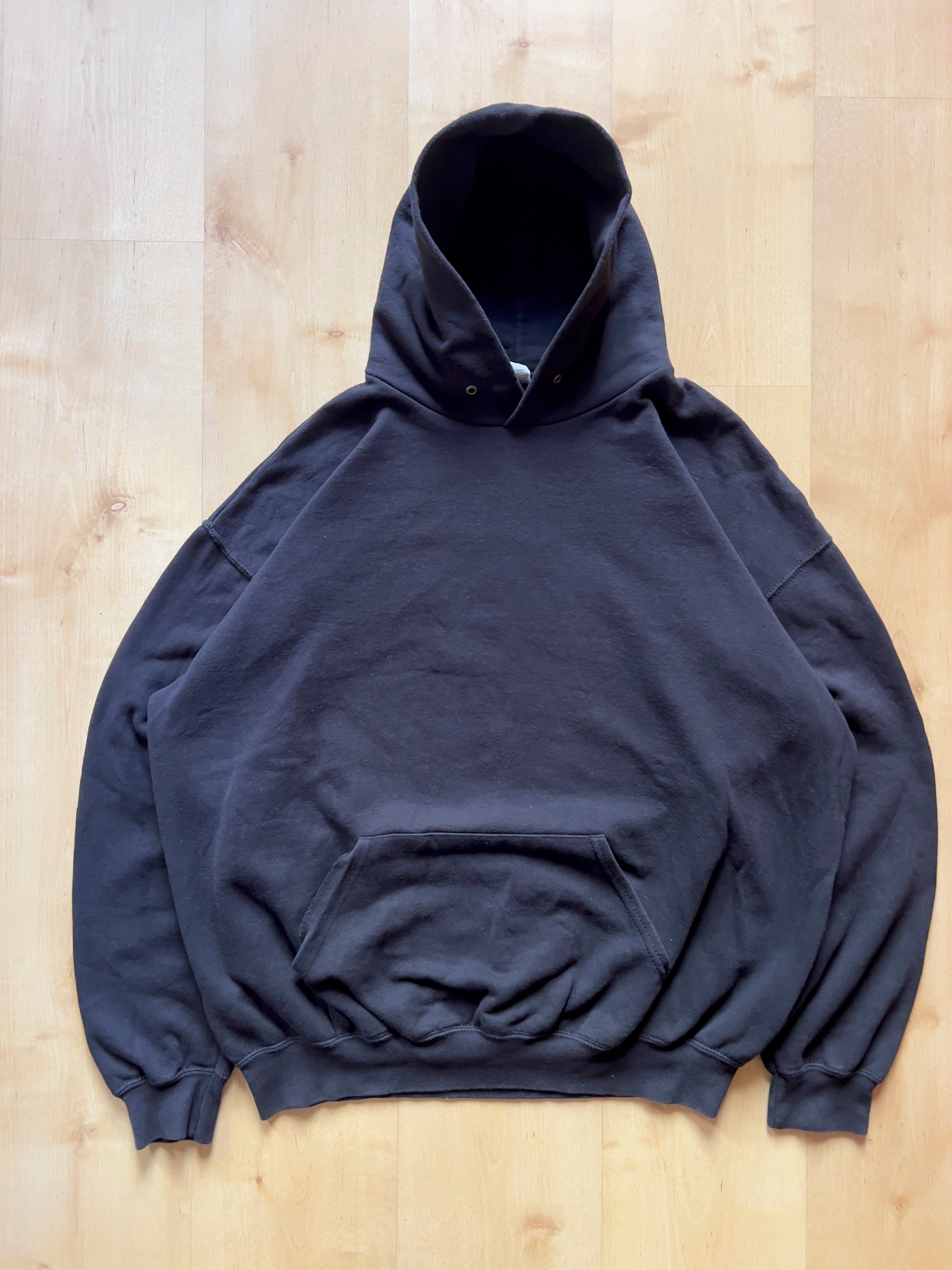 BLACK FRUIT OF THE LOOM HOODIE - L/XL AT JIM'S