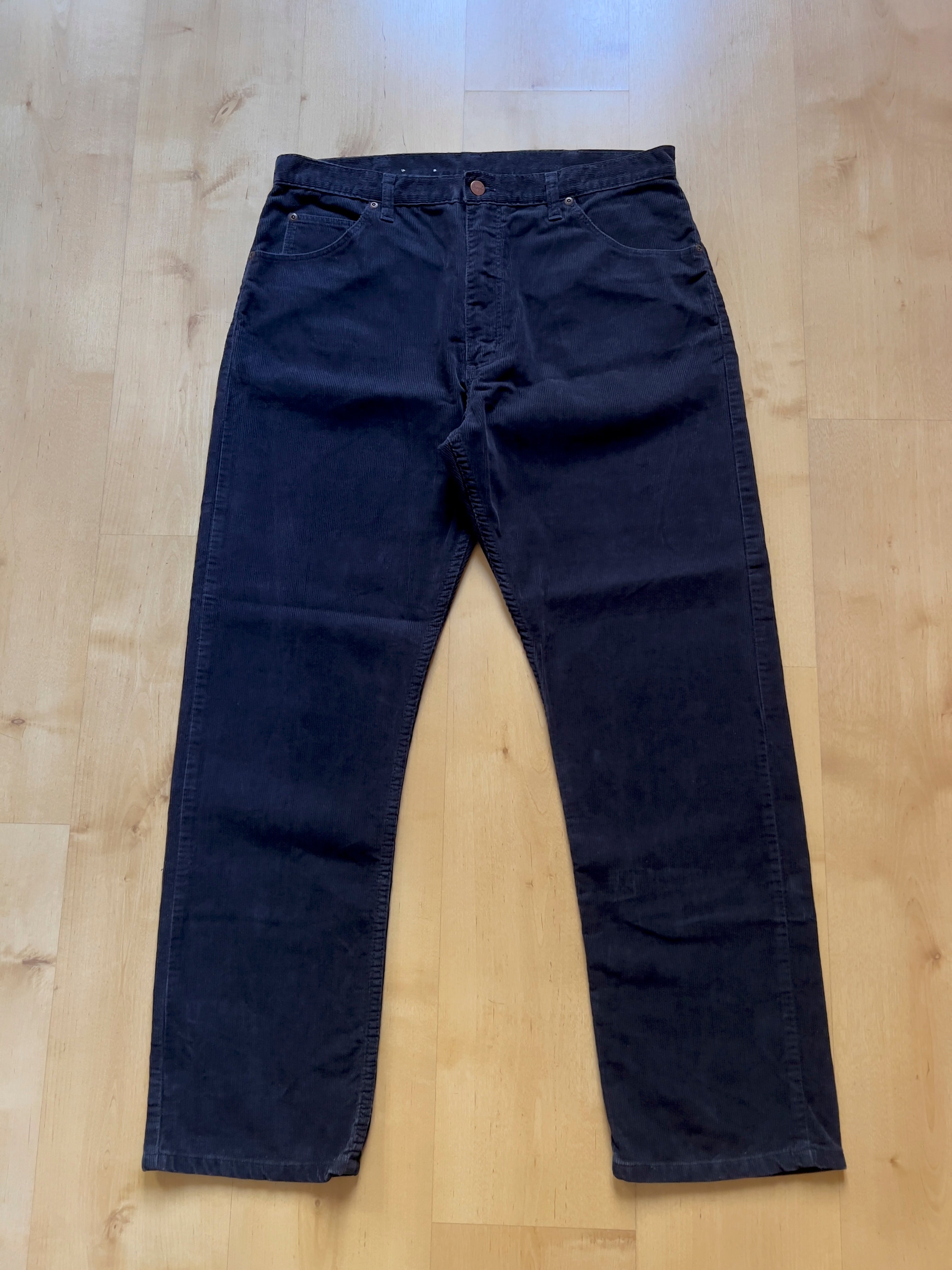 BLUE WRANGLER CORDUROY PANTS - 36X30/L AT JIM'S