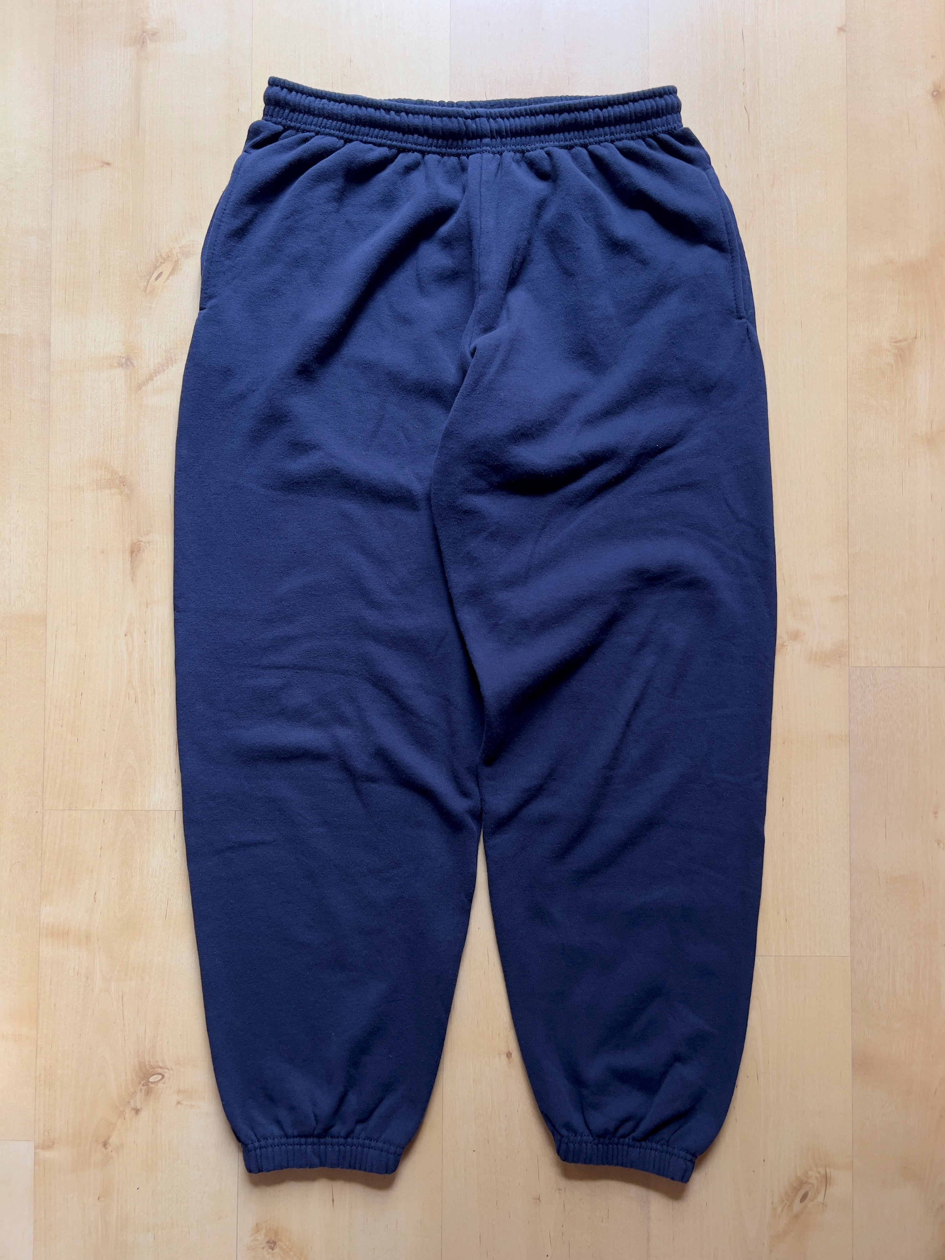 NAVY FRUIT OF THE LOOM SWEATPANTS - 31X31/L AT JIM'S