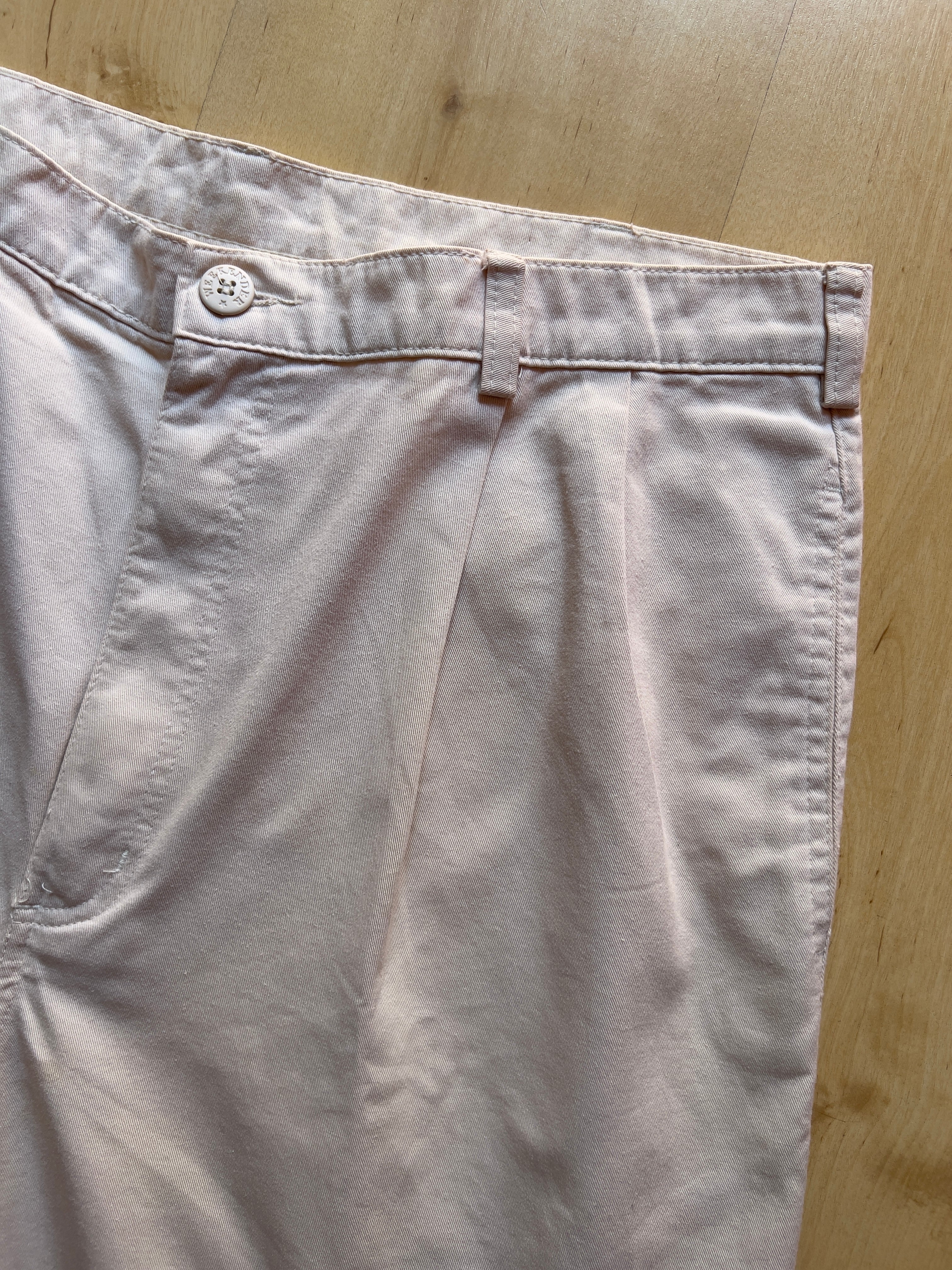 BEIGE PLEATED SHORTS - 35X8/L AT JIM'S